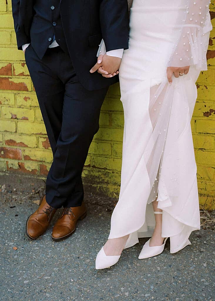 NYC engagement photos in DUMBO