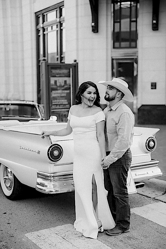 dallas courthouse wedding with dfw vintage cars