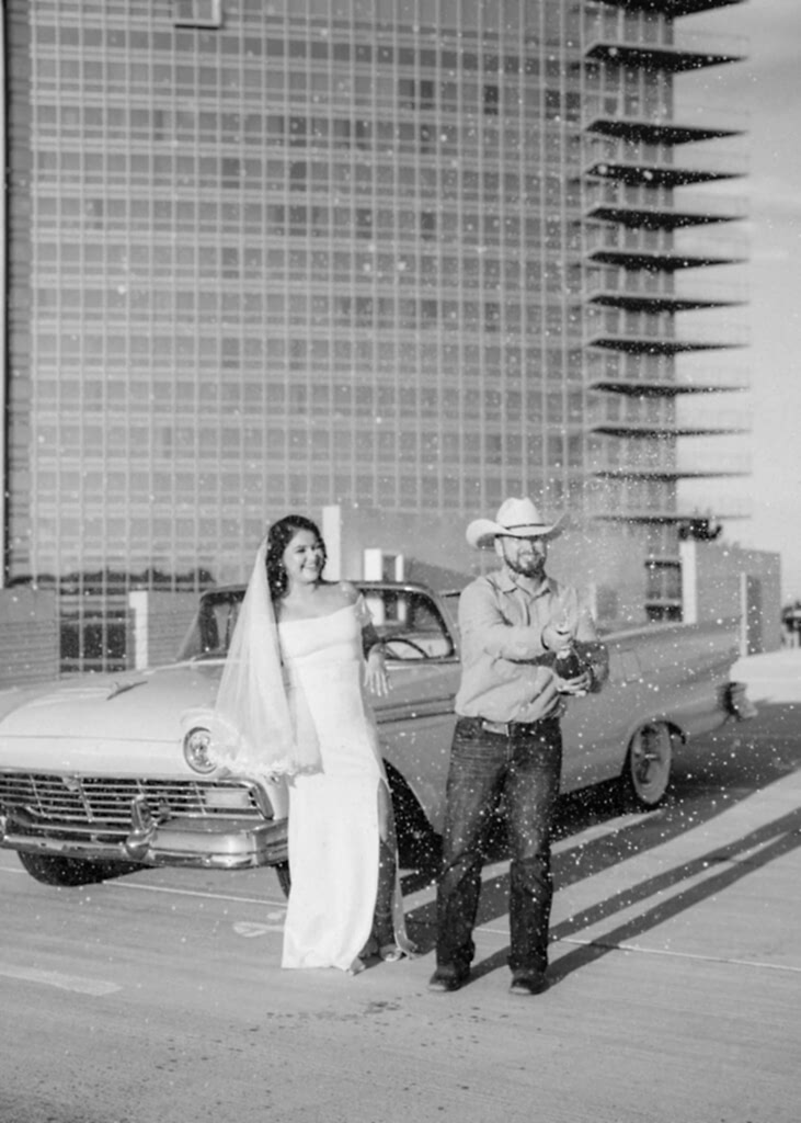 dallas courthouse wedding with dfw vintage cars