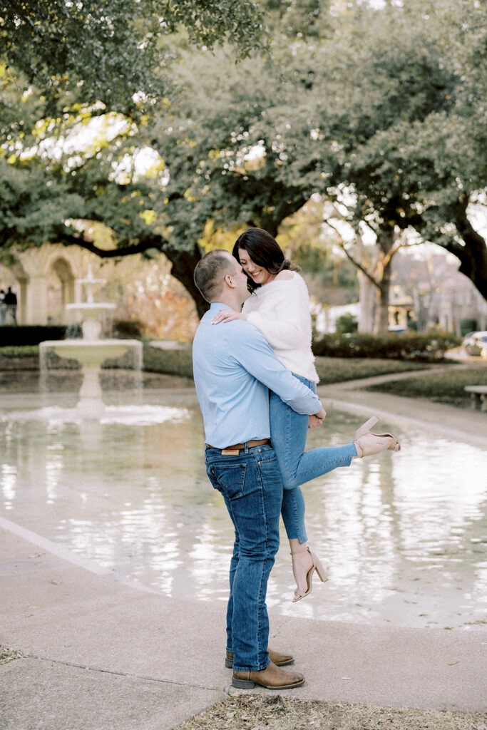 dallas engagement photos at flippen park